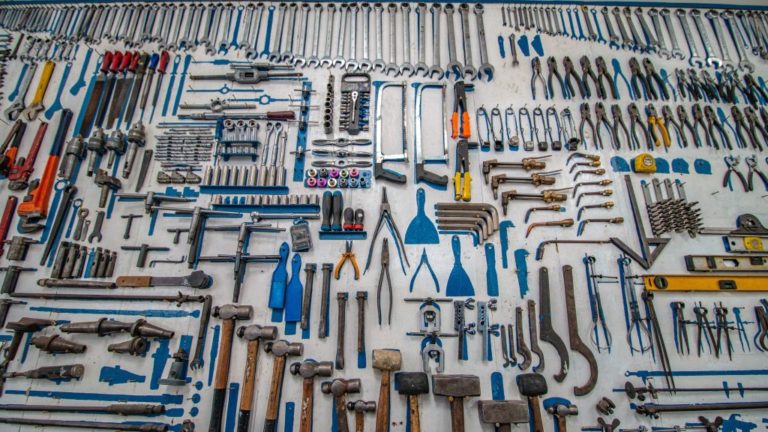 10 best beginner diy tools