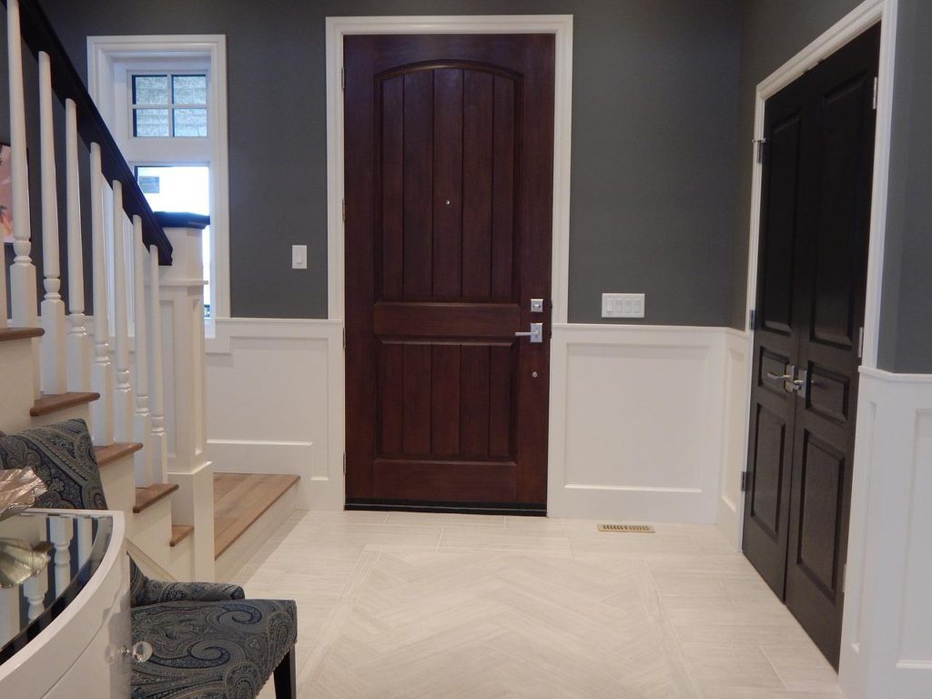 foyer, door, front door-902404.jpg